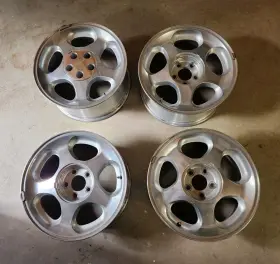 F4zc-1007-hb Mustang 1995 Ford Cobra 17 Inch X 9 Aluminum Rims Missing Center Hub F4zc-1007-hb Mustang 1995 Ford Cobra 17 Inch X 9 Aluminum Rims Missing Center Hub