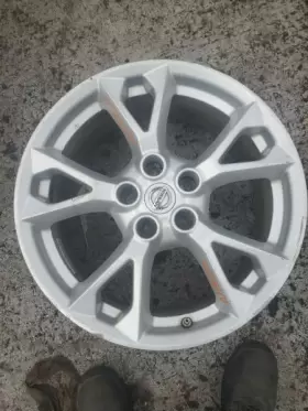 560-62582a Nissan Wheel 18x8 Alloy 5 V Spokes Painted Flat Spoke Fits 12-14 Maxima