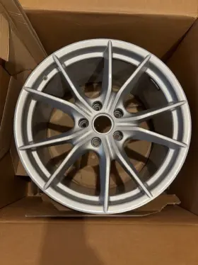 9913627600188z Oem Porsche 911 991.2 20 Inch Carrera S Rear Wheel 2019 Silver