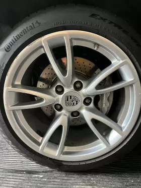 997.362.137.01 Porsche 911 997 Carrera 4 18 Inch Wheel Set With Tires Wide Body
