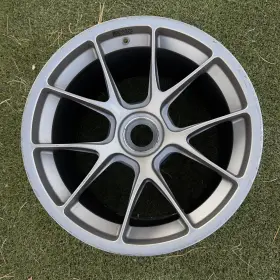 9f1.601.017 Porsche Oem 18 Inch 911 992 Gt3 Cup Front Wheel Rim 18x12 Apptech Satin Platinum