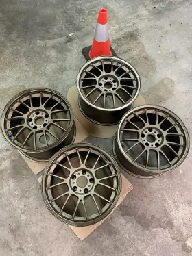 05637953505brm030041 Rays Volks Se37 17x9.5 35