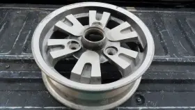 102-a Renault 1 4 Amil 6 Ftpetalft Type Alloy Wheel 13 Inch X 4.5 3-lug Bolt Pattern