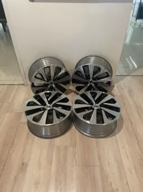 9kal122021989 Subaru 20-22 Outback 17x7j Inch Wheel Rims Set Of 4 With Center