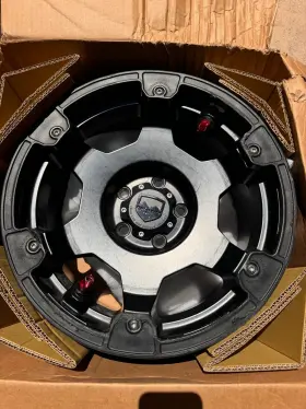 1056089 Teraflex Deluxe Nomad Wheel Metallic Black - Jeep Wrangler Jl And Gladiator