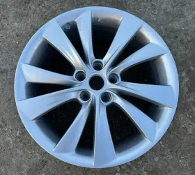 1024183-01-c Tesla One Model S Cyclone Wheel 19x8