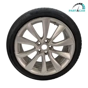 1044224-00-bs1 Tesla 2017-2023 Model 3 M3 Rim 19 Inch X8 5 Sport Wheel Silver With Tire Oem