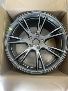 1188222-01-b Tesla Model Y Apollo Wheel 19x9.5 Brand New Oem