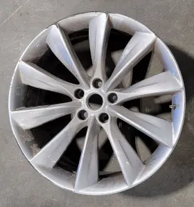 560-89102x Tesla 2013 S Single 21x9 Wheel Rim Oem