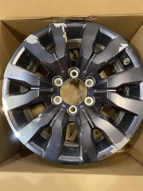 4260d-04031 Toyota 4260d04031 Tacoma Charcoal Clad Wheel 18 Inch X7.5 Used With Peeling Finish