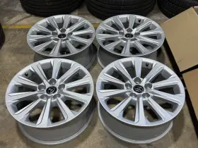 4260d0e041 Toyota 4 Grand Highlander 2024-2025 Silver Wheels Rims Caps 18 Inch Like New