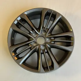 42611-06c70 Toyota 2015-2017 Camry 17 Inch Wheel Oem Dark Silver