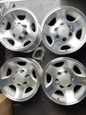 42611-60110 Toyota 1996 80 Series Land Cruiser Wheels And Caps Set Of Four Stored For 29 Years
