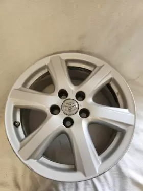 4261106370 Toyota 2007-2010 Camry 17x7 Alloy Wheel 6 Spoke Design