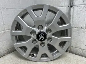 560-10637 Toyota 2024 Tacoma 17x7 Wheel A Condition Silver Oem