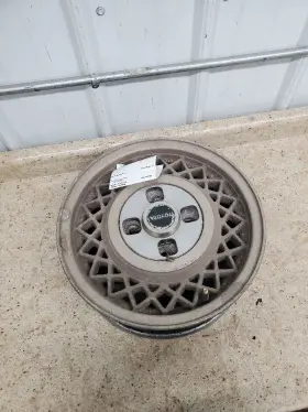 560-69142 Toyota Wheel 14x5-1/2 Alloy Fits 81-84 Cressida 304529