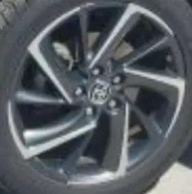 560-75249 Toyota 2021 C-hr Oe Wheel 18x7 10 Spoke Gray Inlay Swept