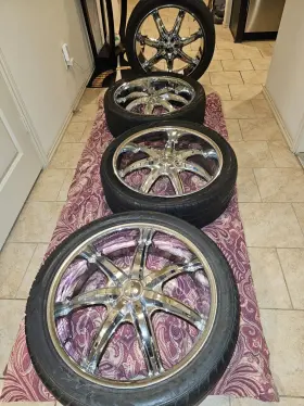 U2-35s-c U2 35s 22 Inch Chrome Rims In Excellent Condition