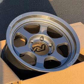 Volk Racing Wvdop15kg Wvdop15kg Set Of 4 Te37xt M-spec 17x8.5 15 6x139.7 Gunmetal Wheels