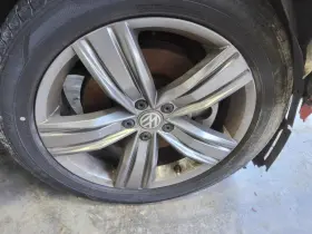 560-70040 Volkswagen Wheel 19x7 Alloy 5 Solid Spoke Fits 18-21 Tiguan 754968