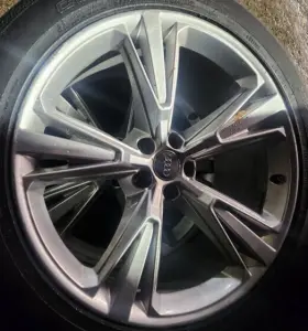 59063 Volvo Audi Q 8 Hol # -2019-up 21 Inch Wheel