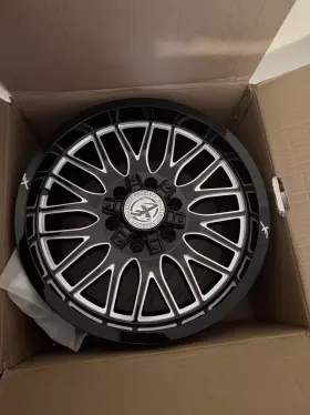 2401790570gbml Xf Off-road 17x9 Xf-offroad Rims Wheels Brand New Still In Box Never Been Mounted