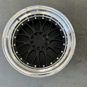 52180142n Xxr Wheels 521 18x10 5x114.3/5x120 Offset 25 Black / Machined Lip Qty Of 1