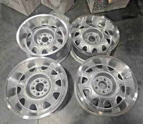 Mrw179slv Year One 17 X 9 Cast Aluminum Mopar Rallye Wheel Silver And Machined Lip