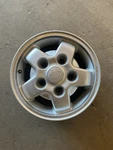 94-99 Land Rover Discovery Oem Wheel Rim 16" NTC9976 16X7 Aluminum #4 Used. Price: $129.99.