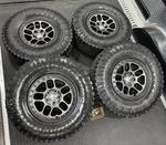 Jeep Wrangler Rubicon 392 Xr 17" Bronze Beadlock Oem Wheels 35" Tires Rims Tpms Used. Price: $3499.99.
