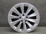 2016-2019 Tesla Model 75D Alloy R19" Wheel 10 Spoke Rim 19X8J ET40 Silver Used. Price: $209.83.