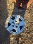 2002-2007 Dodge Durango 17" Factory Oem Wheel Rim Silver Spoke 5X139.7 N68 Used. Price: $110.00.