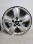 2005-2006 Hyundai Santa Fe 16X6.5 Spoke Alloy Aluminum Wheel/rim Used. Price: $100.00.