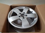 New Genuine Oem Mercedes Spoke Alloy Wheel 7.5 X 16 2114014502 B 66474230. Price: $399.99.