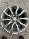 2014-2017 Land Range Rover 20" Silver Oem Wheel DK62-1007-DB Used. Price: $150.00.
