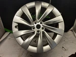 Tesla Y 2025 Wheel 659906 Used. Price: $245.00.
