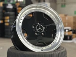 New! 17X8J Inch Oz Aero Classic Design (set Of 4) Racing Wheel Mercedes Black. Price: $1460.00.