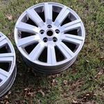 Land Rover LR4 Factory Rim 19" 2013-2016 Wheel Alloy Original Oem 72259 Used. Price: $600.00.
