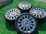 Real Rolls Royce Phantom Viii Oem Wheel And Tire Package Cullinan New. Price: $7995.00.