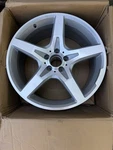 Amg Mercedes Sl-class 2013-2018 19" Factory Oem Rear Wheel Rim 85284 A2314011702 Used. Price: $450.00.