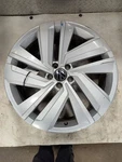 Wheel 20X8 5 Double Bent Spoke Fits 20-23 Atlas Cross Sport 806873 Used. Price: $133.14.