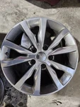 2014-2017 Dodge Durango Wheel Rim 18X8 Aluminum Polished Face W/painted Pockets Used. Price: $120.00.