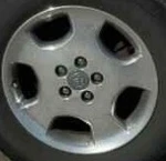 2006-2007 Highlander Oe Wheel 17X6-1/2 5 Hole Polished Toyota Used. Price: $164.30.