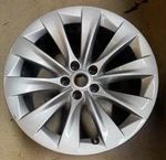Tesla Model X 20 Oem Wheel Rim 1027225-00-B W980 Used. Price: $249.00.