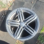 2010-2015 Audi Q7 21" Oem Wheel Rim Used. Price: $85.00.