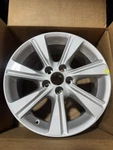 2011 12 2013 Toyota Highlander 17" Oem Rim Wheel 426110E190 New!!. Price: $199.99.