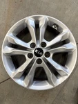 2011 2013 Kia Optima Wheel 17X6-1.2 *tpms* Spoke *scratches* Oem 529102T350 Used. Price: $105.00.