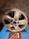 05-06 Hyundai Santa Fe Wheel Rim 16X6-1/2 Thick Spoke Lug Aluminum Oem Used. Price: $68.22.