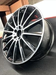 Mercedes-benz Amg Oem Front Wheel Rim 20X8.8 H2 ET38 A2224010400 Used. Price: $250.00.