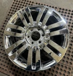 #3651 06-07 Lincoln Navigator Oe Chrome Used Wheel 20" AL7Z1007A. Price: $315.00.